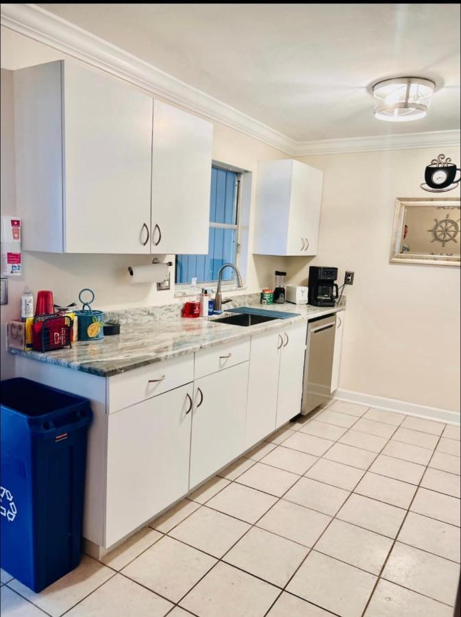 Cheerful Home With Two Bedrooms 珊瑚角 外观 照片