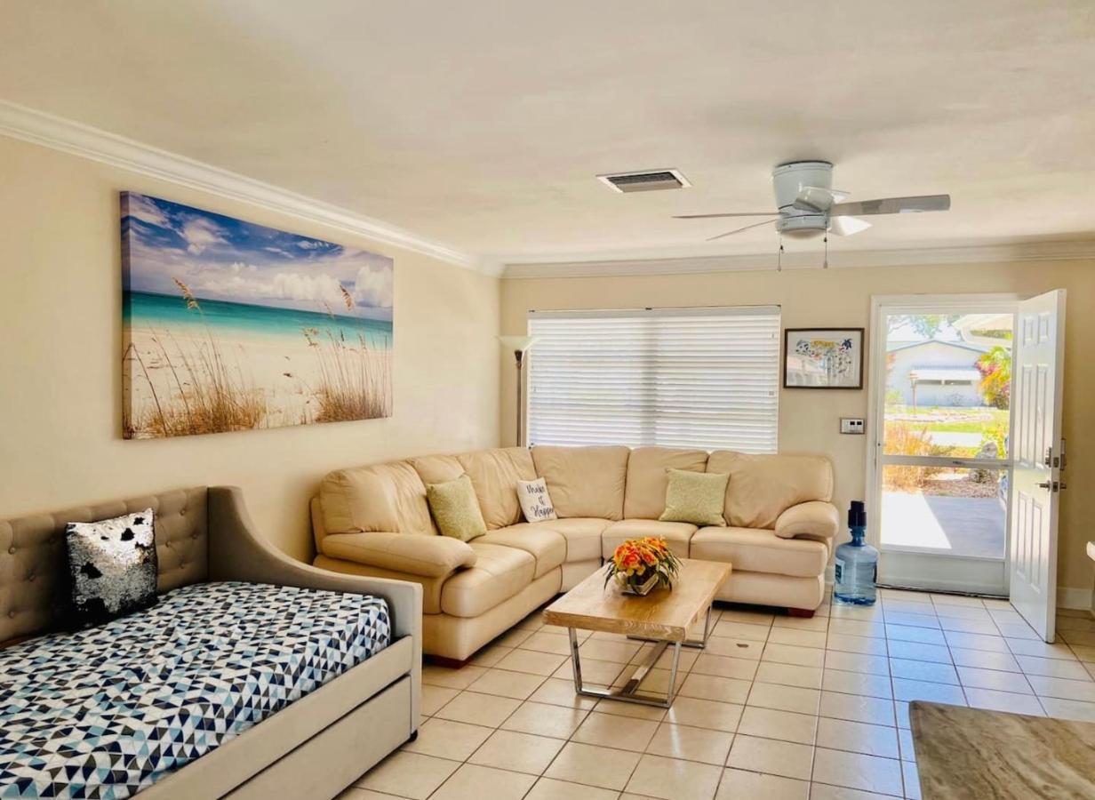Cheerful Home With Two Bedrooms 珊瑚角 外观 照片