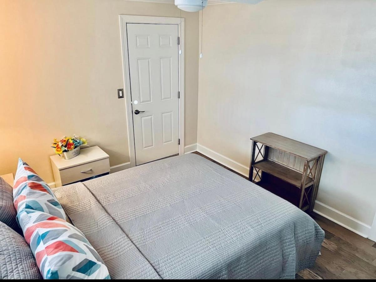 Cheerful Home With Two Bedrooms 珊瑚角 外观 照片